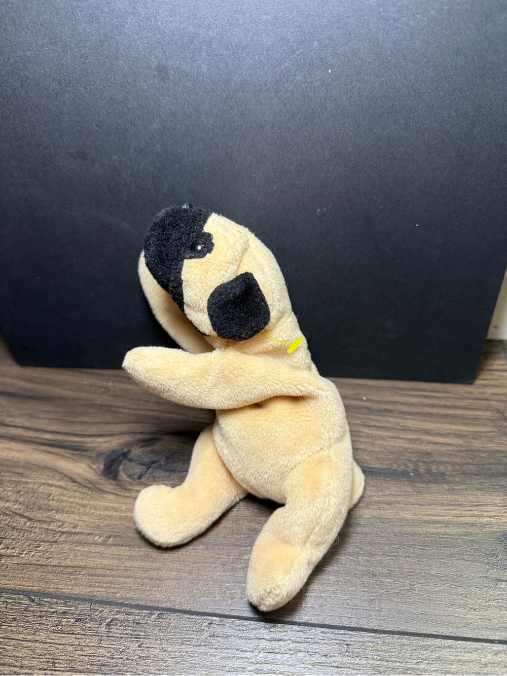 The Beanie Babies Collection 1996 Retired
Pugsly the Pug Vintage Kids Plush - Picture 2 of 7